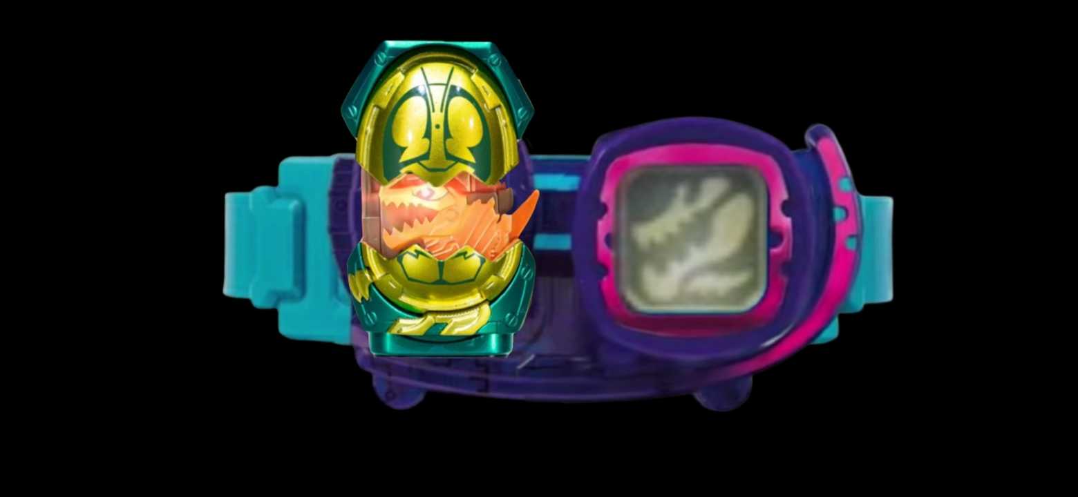 假面骑士利维斯黄金棘龙腰带(Gold Spino)