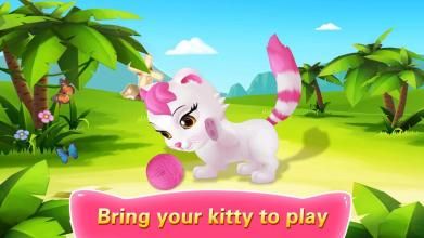 可爱小猫向上跳